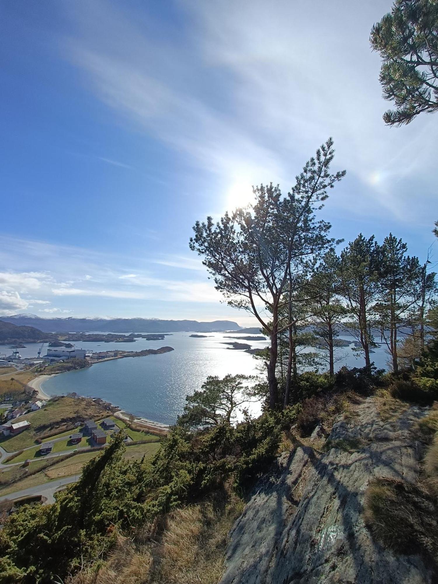 Вилла Charming House In Ulsteinvik With Free Parking Экстерьер фото